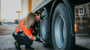 dhl women